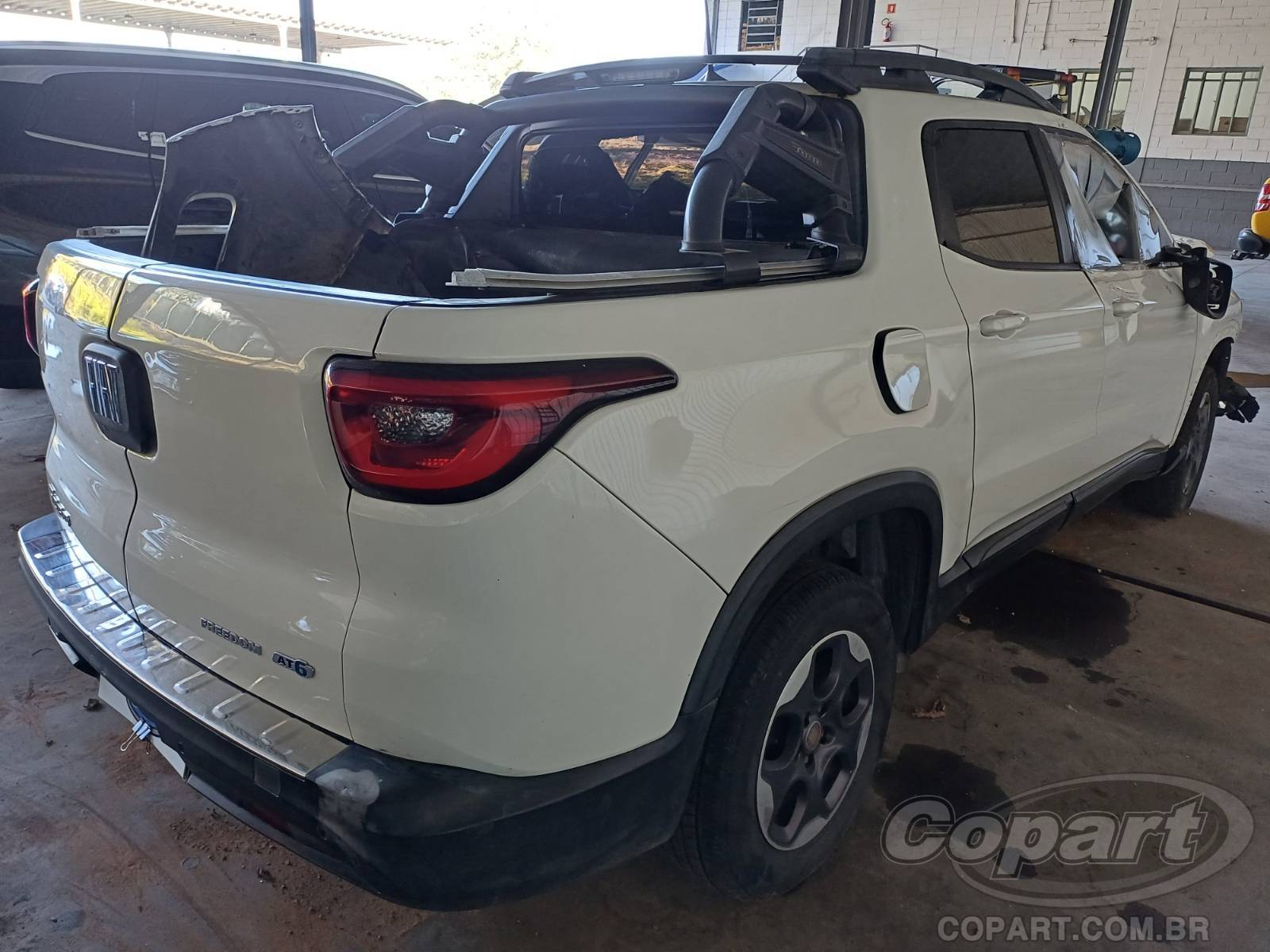 Foto 4: 2017 FIAT TORO