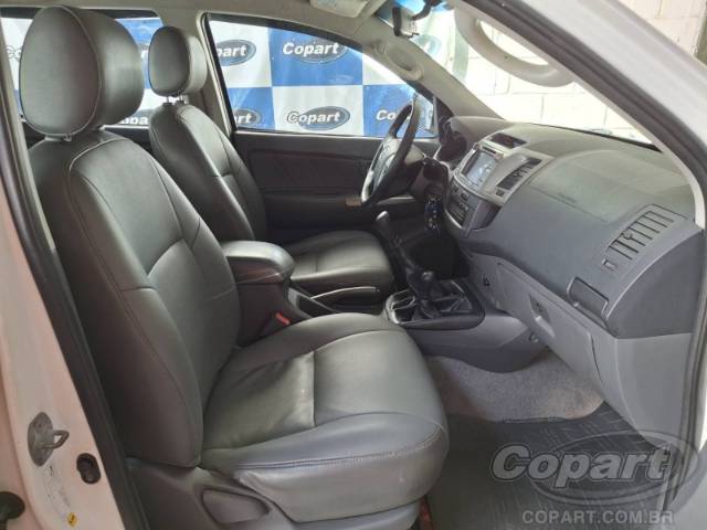2012 TOYOTA HILUX CD 