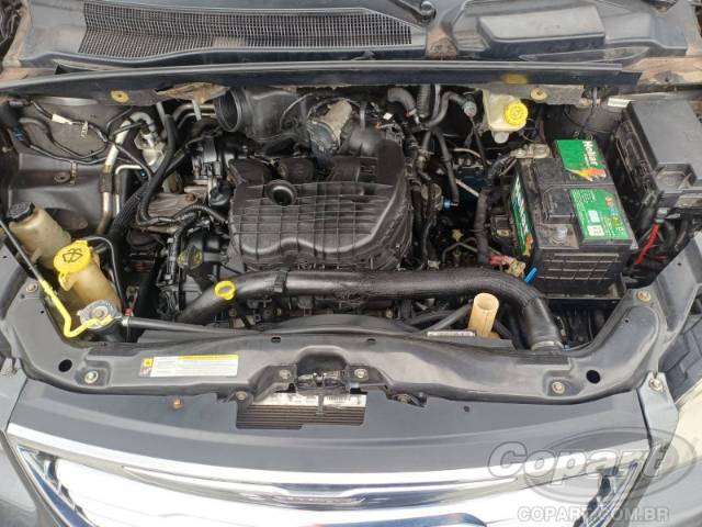 2012 CHRYSLER TOWN   COUNTRY 