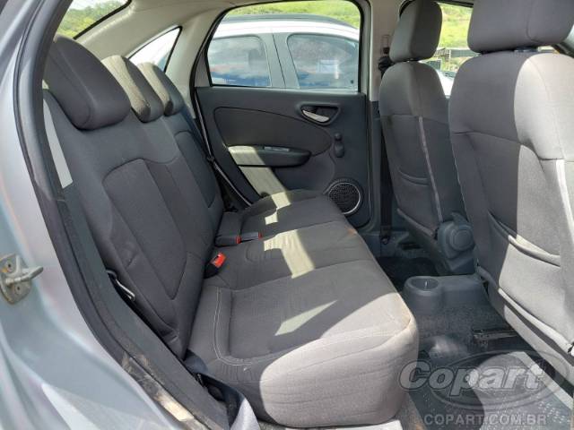 2013 FIAT GRAND SIENA 