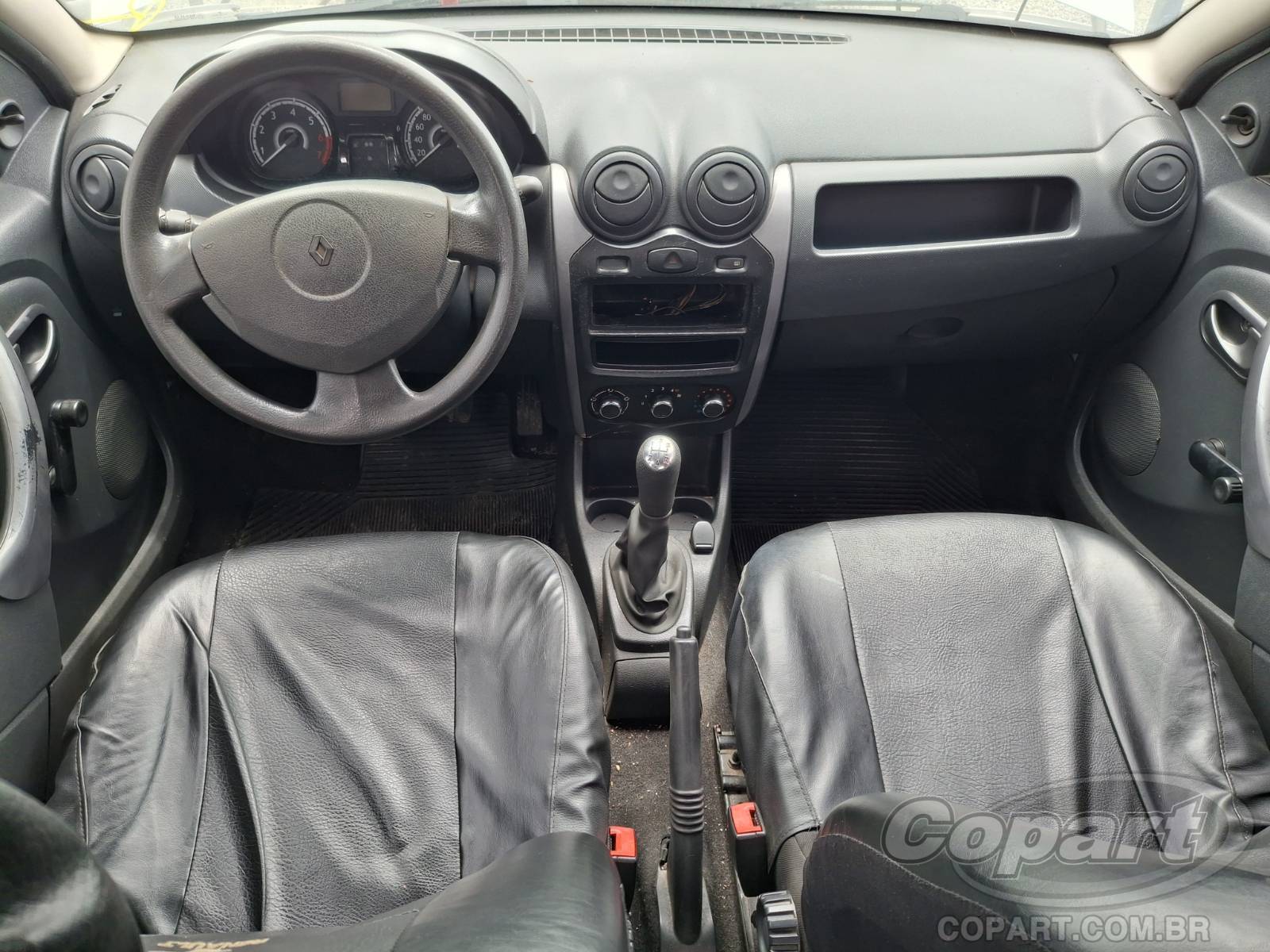 Foto 9 de 14: 2013 RENAULT SANDERO