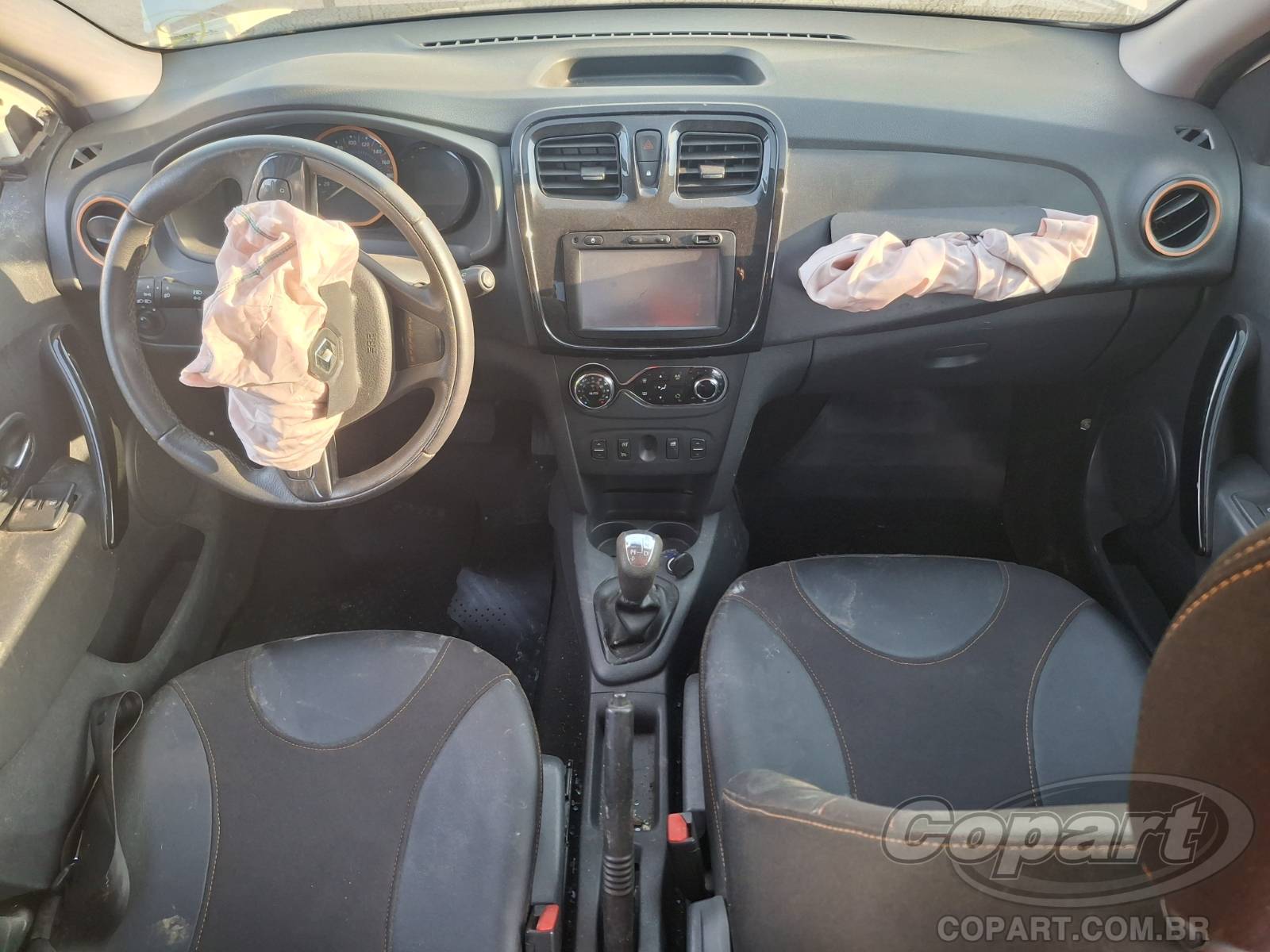 2016 RENAULT SANDERO — foto 9 de 12