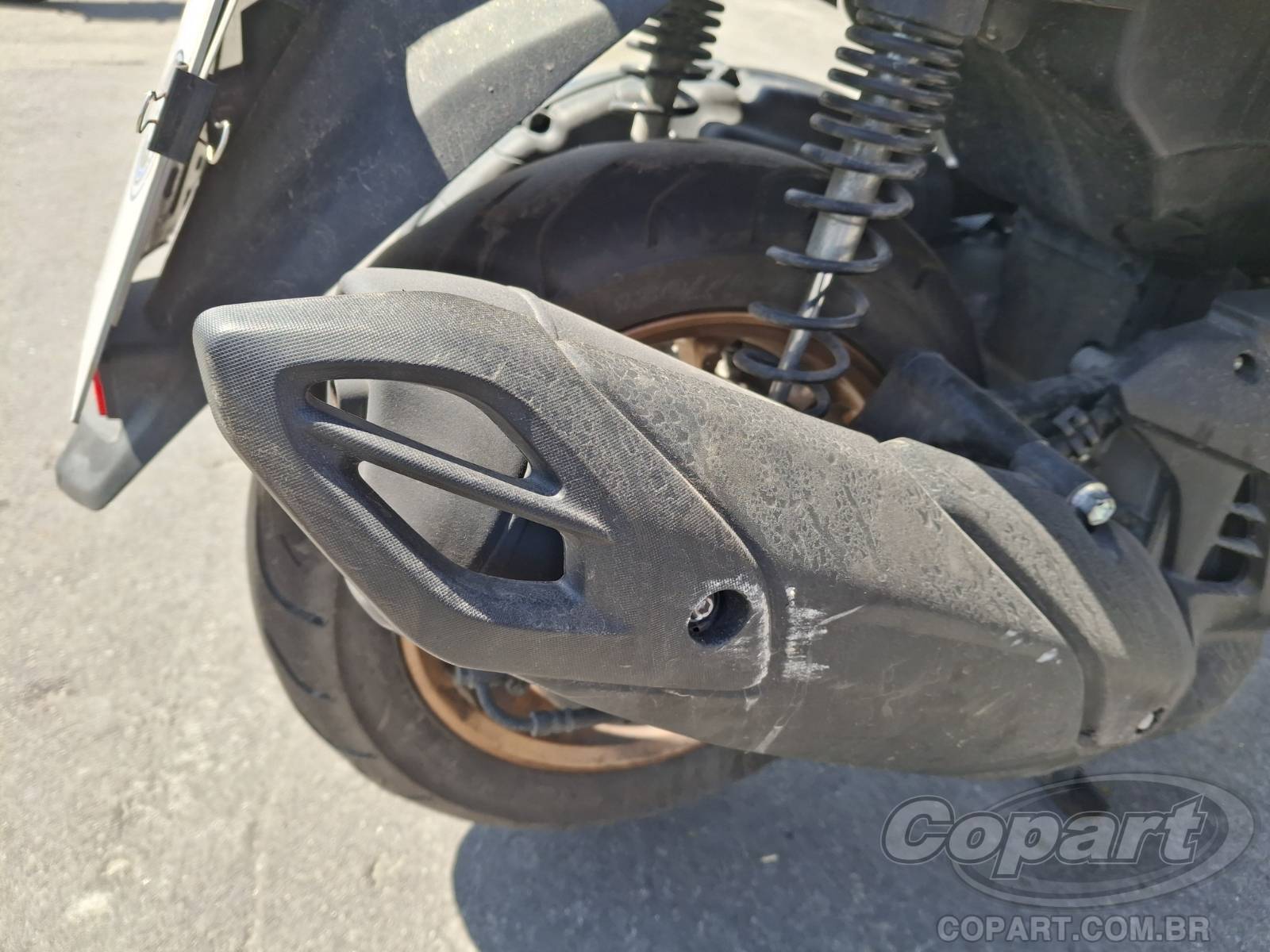2025 YAMAHA NMAX — foto 7 de 10
