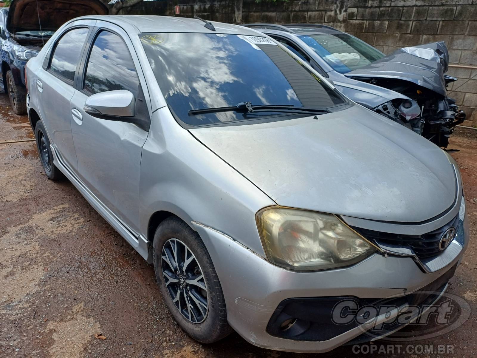Veículo Toyota Etios Toyota Etios Seda Platinum AT 1.5 16V Dual VVT-i 2018 em leilão