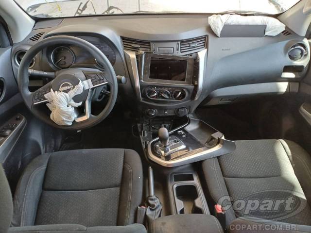 2025 NISSAN FRONTIER CD 