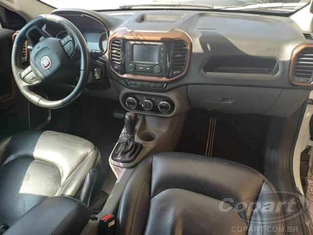 2017 FIAT TORO 