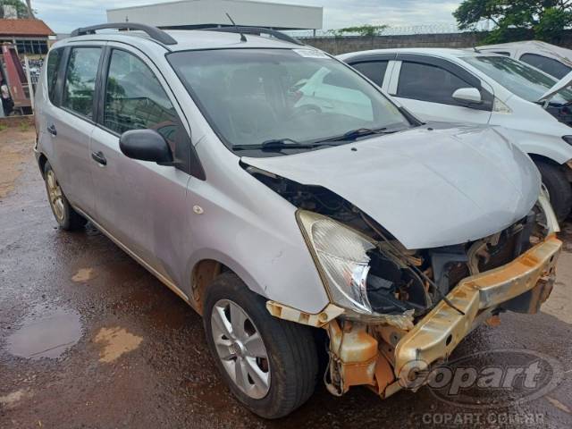 2011 NISSAN LIVINA 