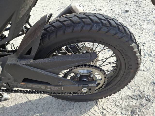 2025 KAWASAKI VERSYS-X 
