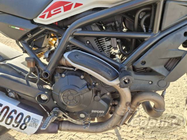 2020 DUCATI MONSTER 