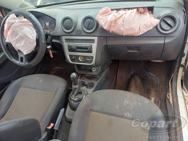 2014 VOLKSWAGEN SAVEIRO 