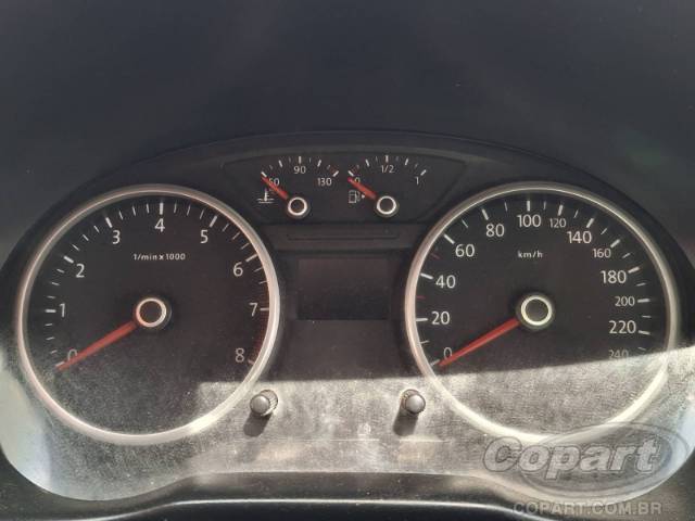 2013 VOLKSWAGEN VOYAGE 