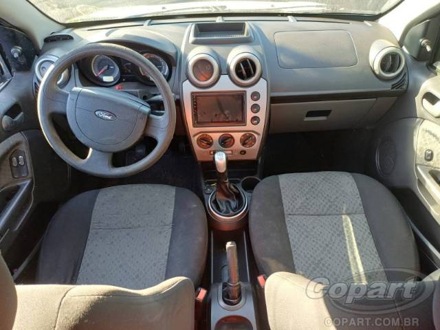 2013 FORD FIESTA 