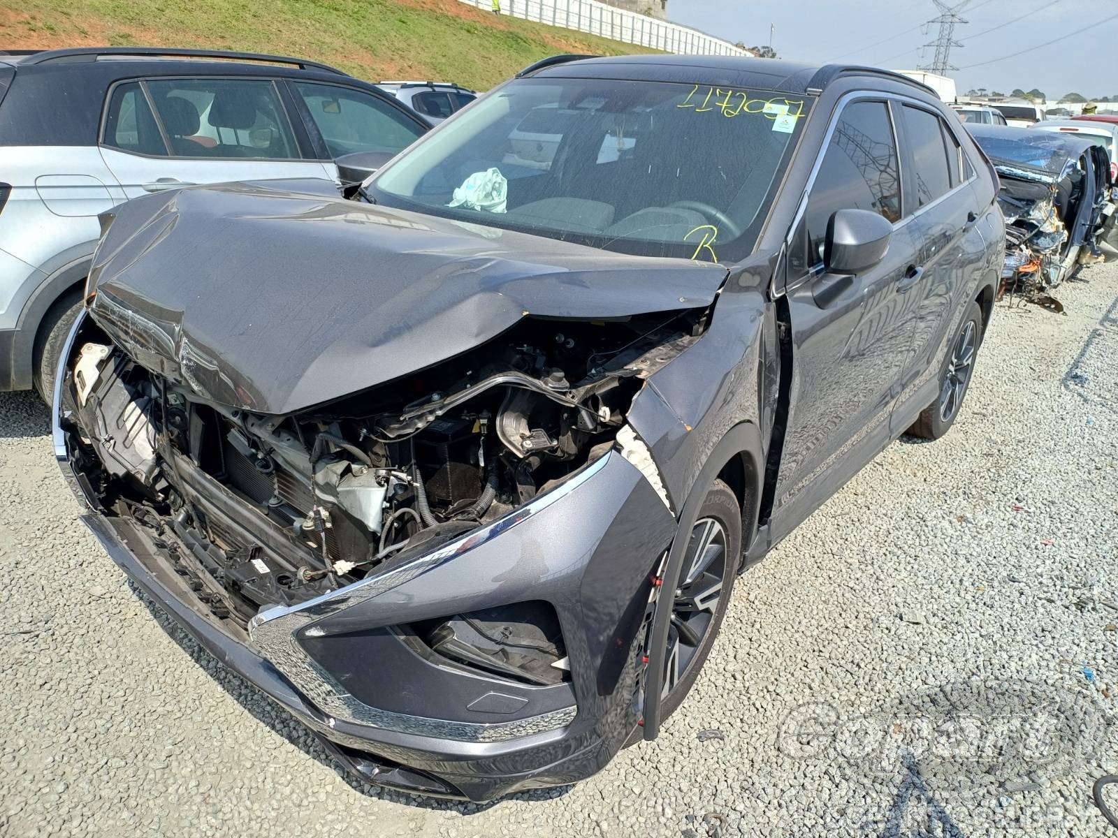 Foto 2: 2023 MITSUBISHI ECLIPSE CROSS