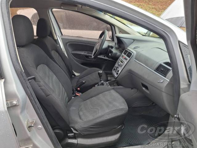 2011 FIAT PUNTO 