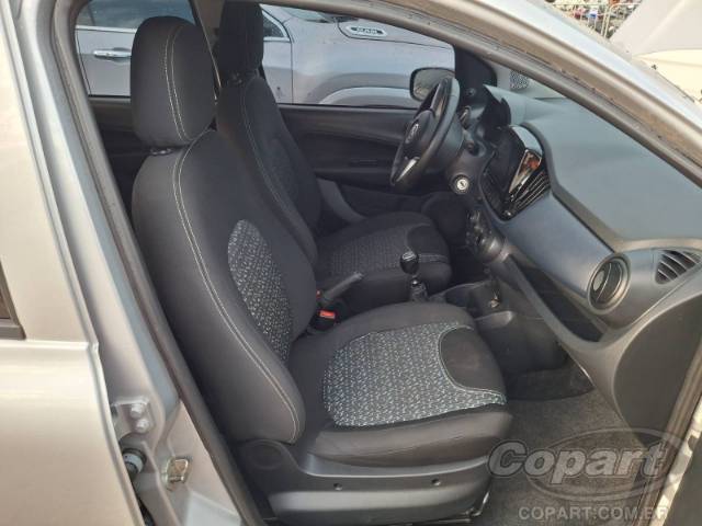 2021 FIAT UNO 