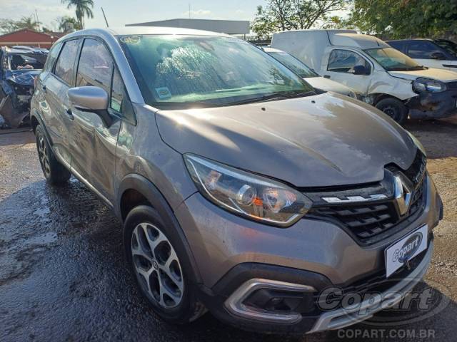 2022 RENAULT CAPTUR 