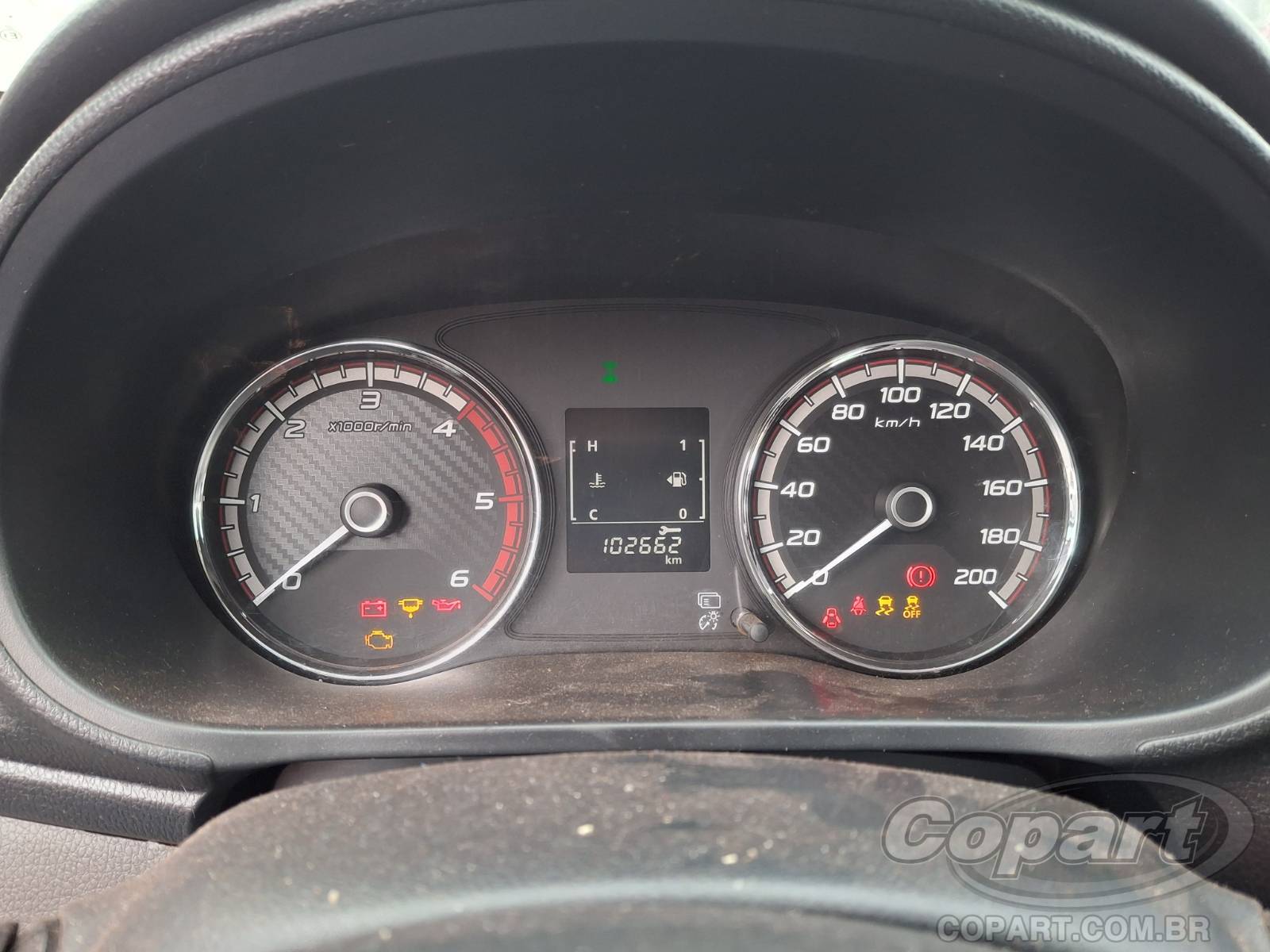 Foto 8 de 10: 2023 MITSUBISHI L200 TRITON
