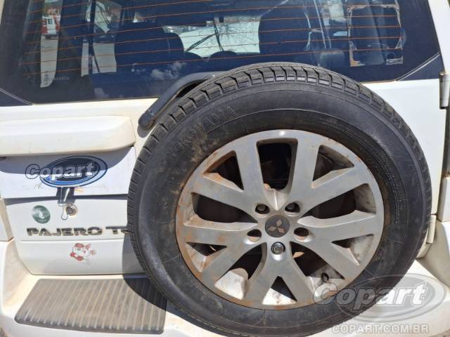 2013 MITSUBISHI PAJERO TR4 