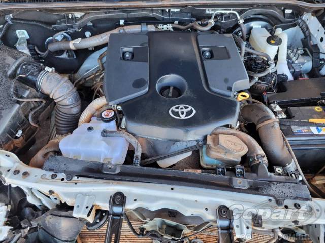 2024 TOYOTA HILUX CD 