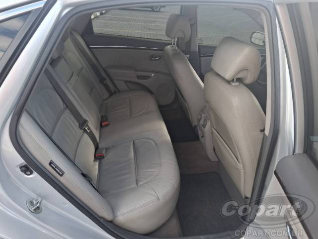 2010 HYUNDAI AZERA 