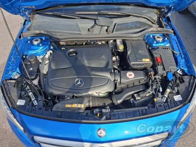 2015 MERCEDES BENZ GLA 