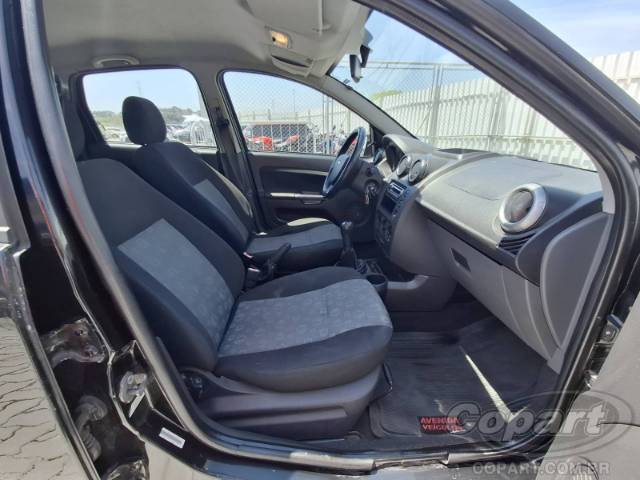 2013 FORD FIESTA 
