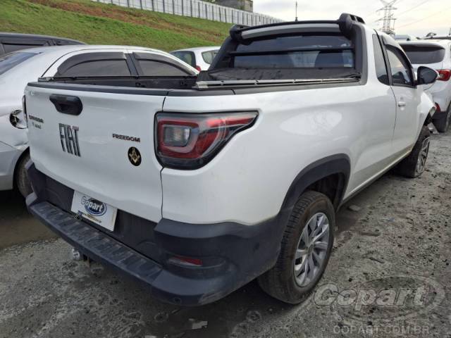 2025 FIAT STRADA 