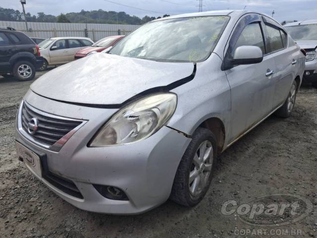 2014 NISSAN VERSA 