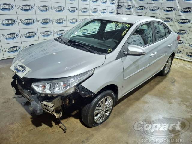 2021 TOYOTA YARIS SEDA 