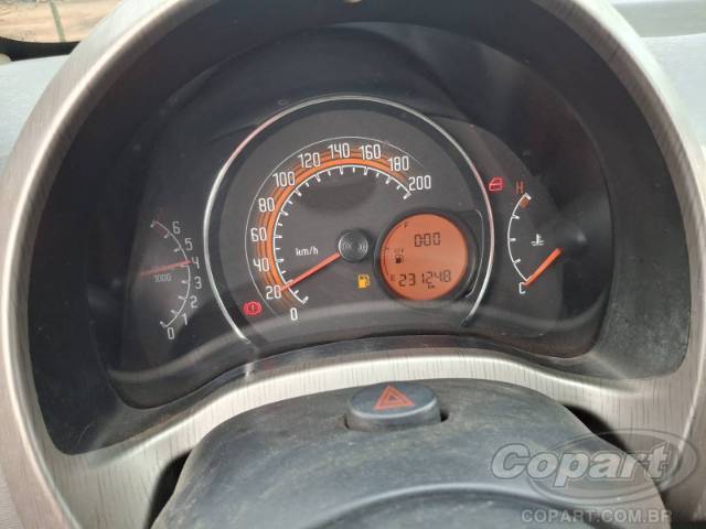 2013 FIAT UNO 
