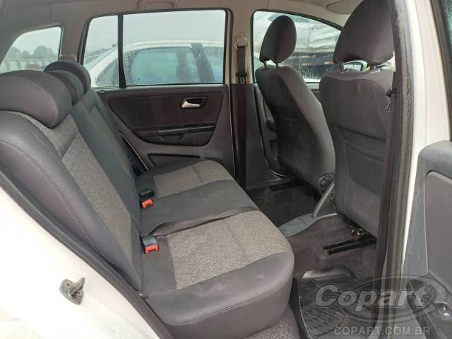 2013 VOLKSWAGEN SPACEFOX 
