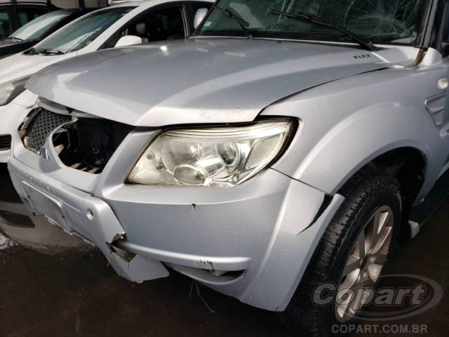 2010 MITSUBISHI PAJERO TR4 