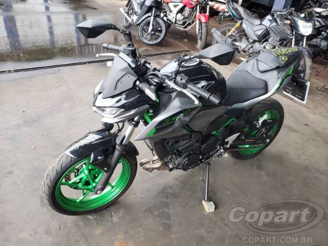 2025 KAWASAKI Z500 