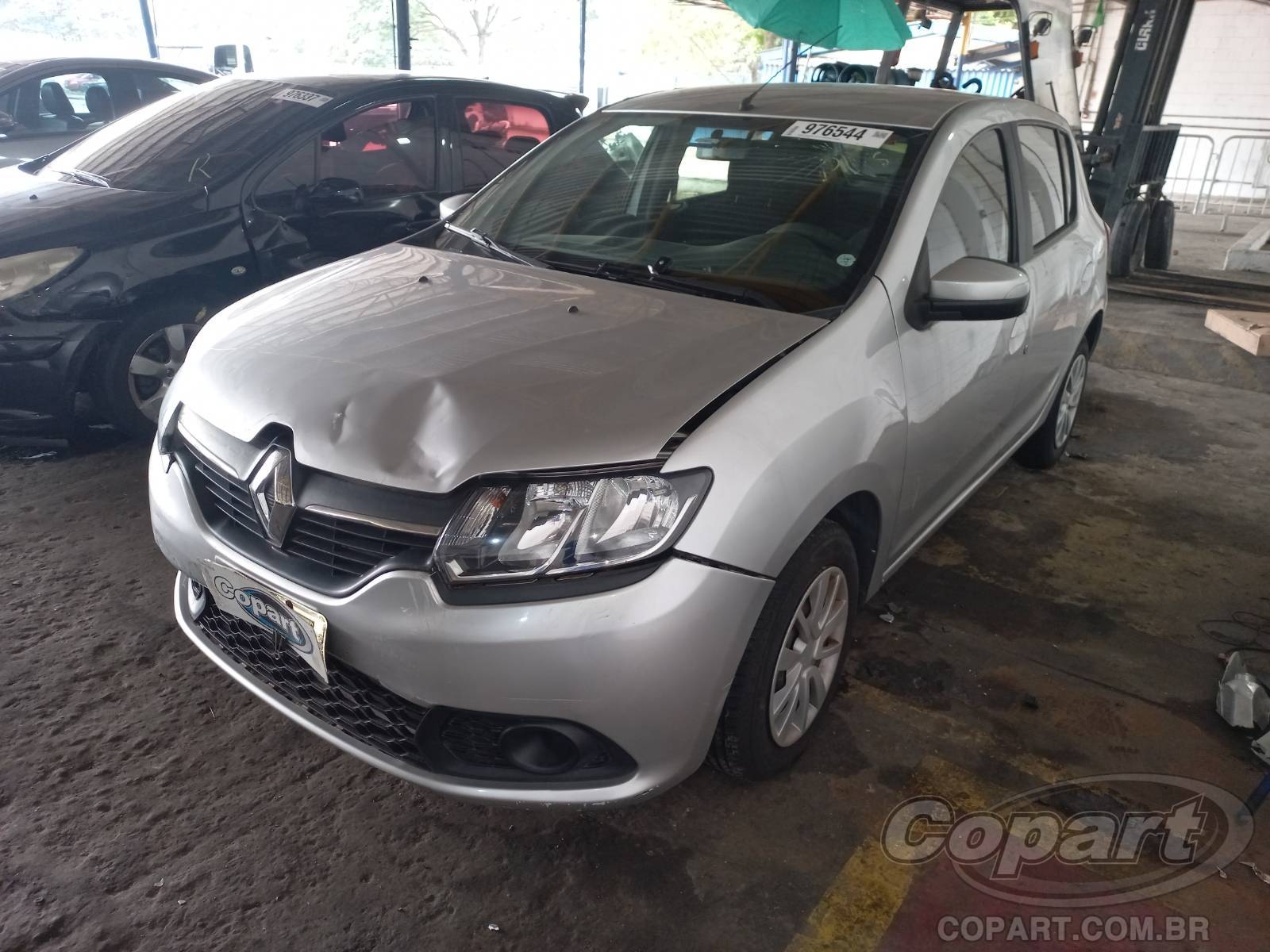 Renault Sandero Expression 1.0 16V 2017 Colisão Média Monta