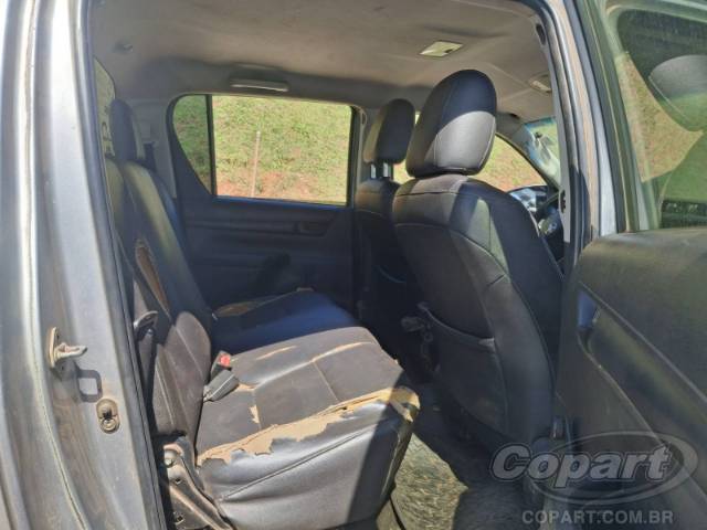 2017 TOYOTA HILUX CD 