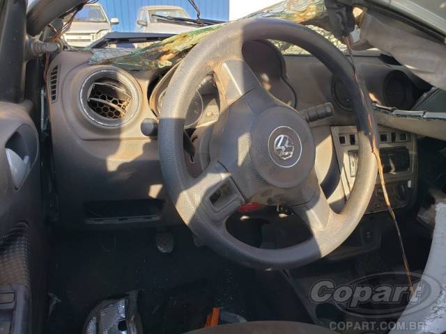 2015 VOLKSWAGEN VOYAGE 