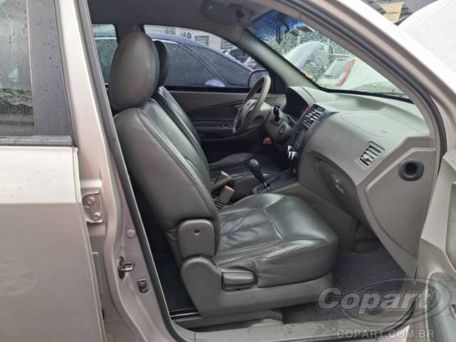 2006 HYUNDAI TUCSON 