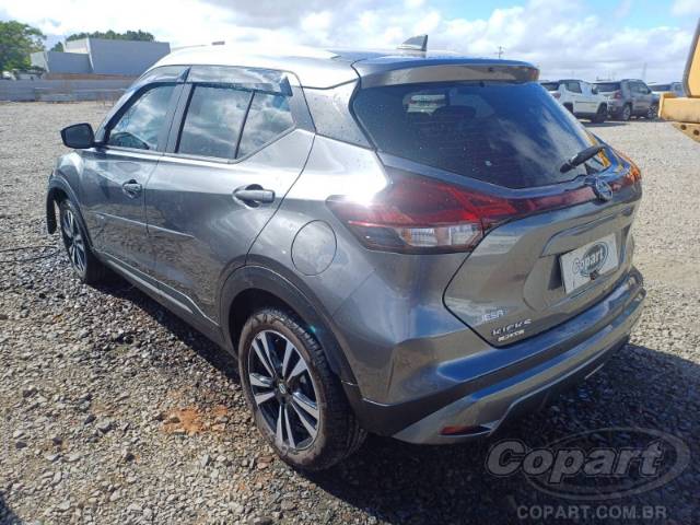 2025 NISSAN Kicks Play 