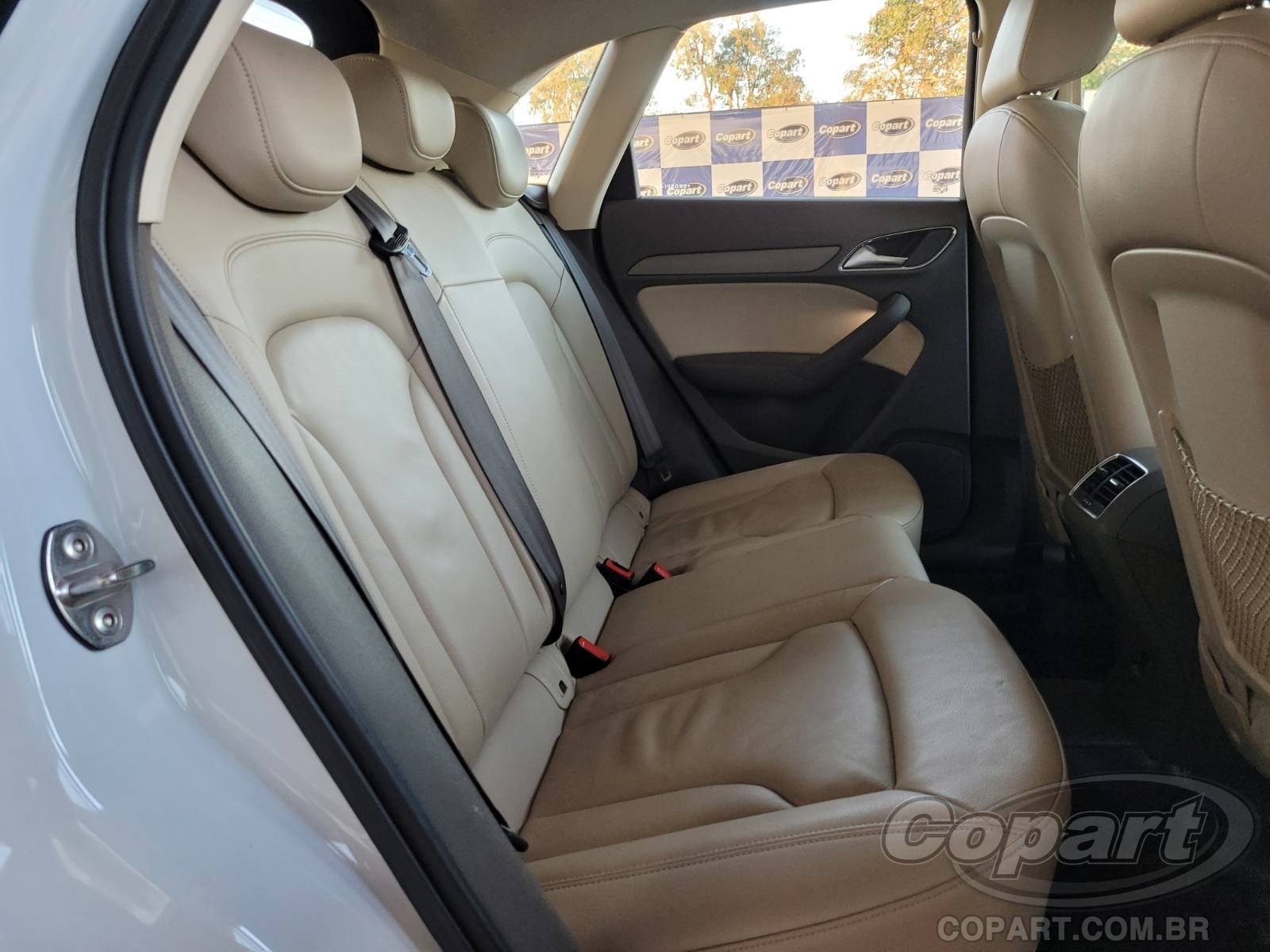 2014 AUDI Q3 — foto 6 de 10