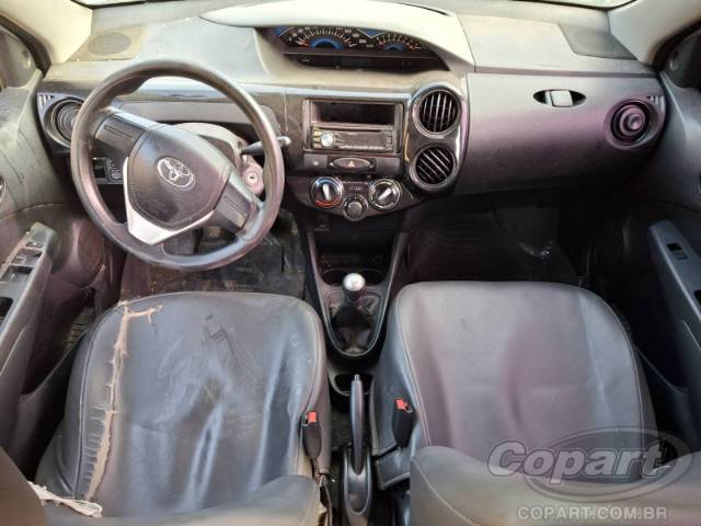 2015 TOYOTA ETIOS 