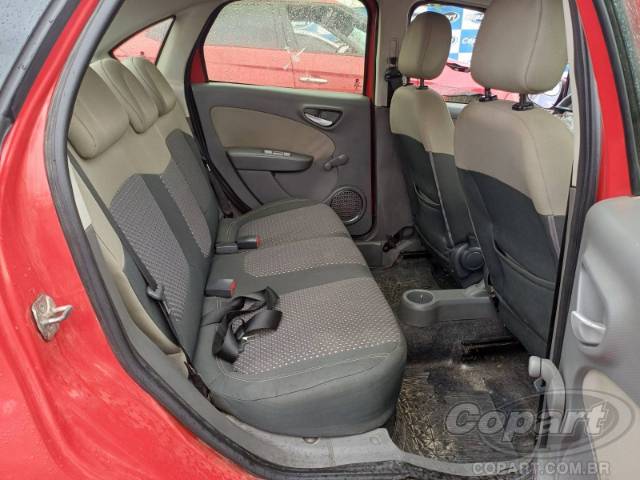 2015 FIAT GRAND SIENA 