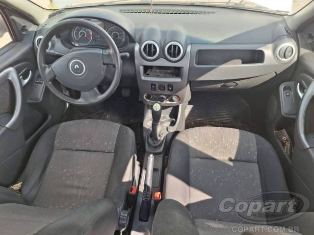 2011 RENAULT LOGAN 
