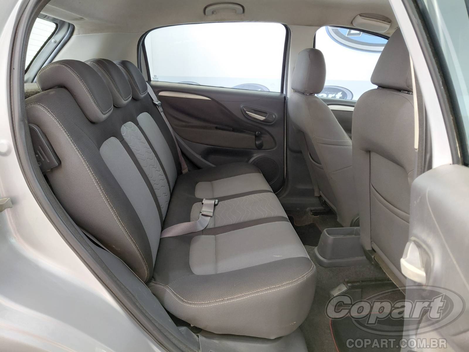 Foto 6 de 10: 2013 FIAT PUNTO