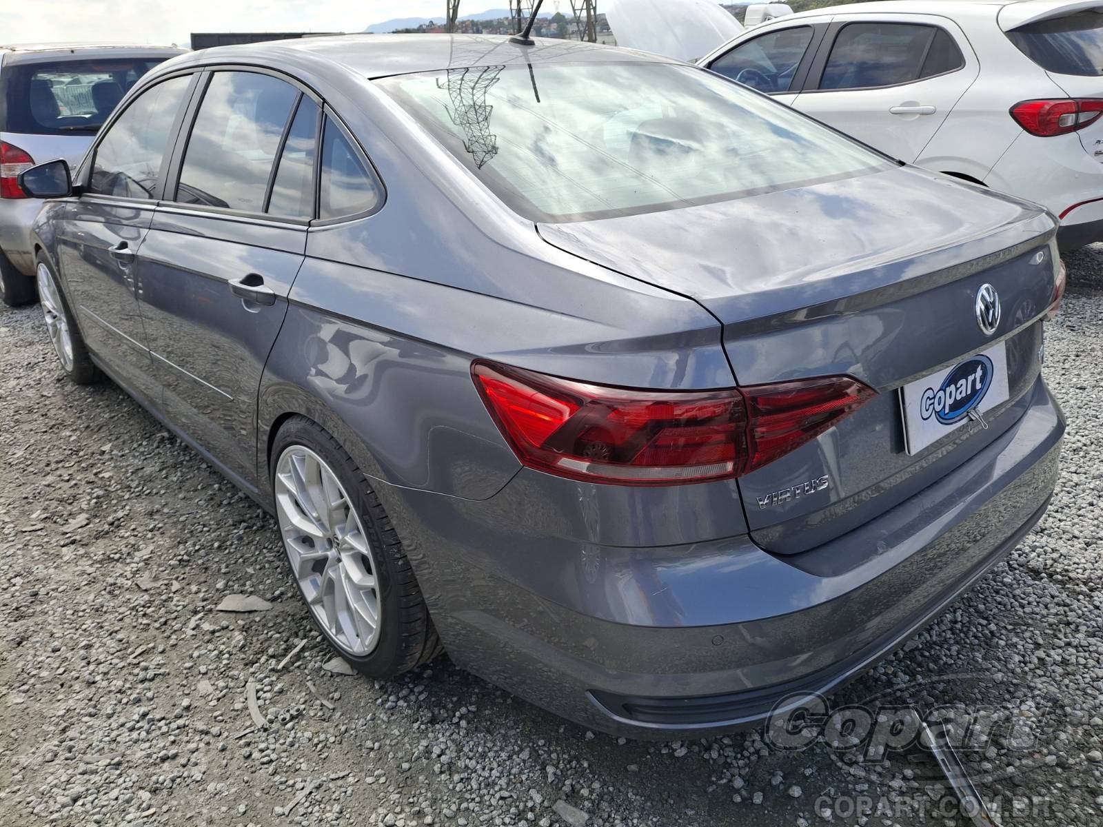 2021 VOLKSWAGEN VIRTUS — foto 3 de 13