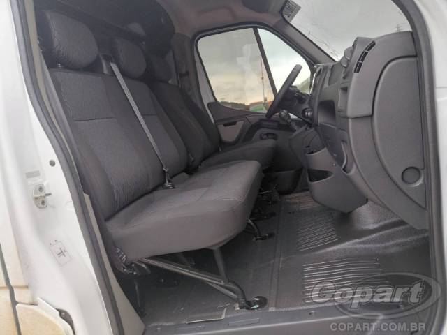 2027 RENAULT MASTER FURGAO 
