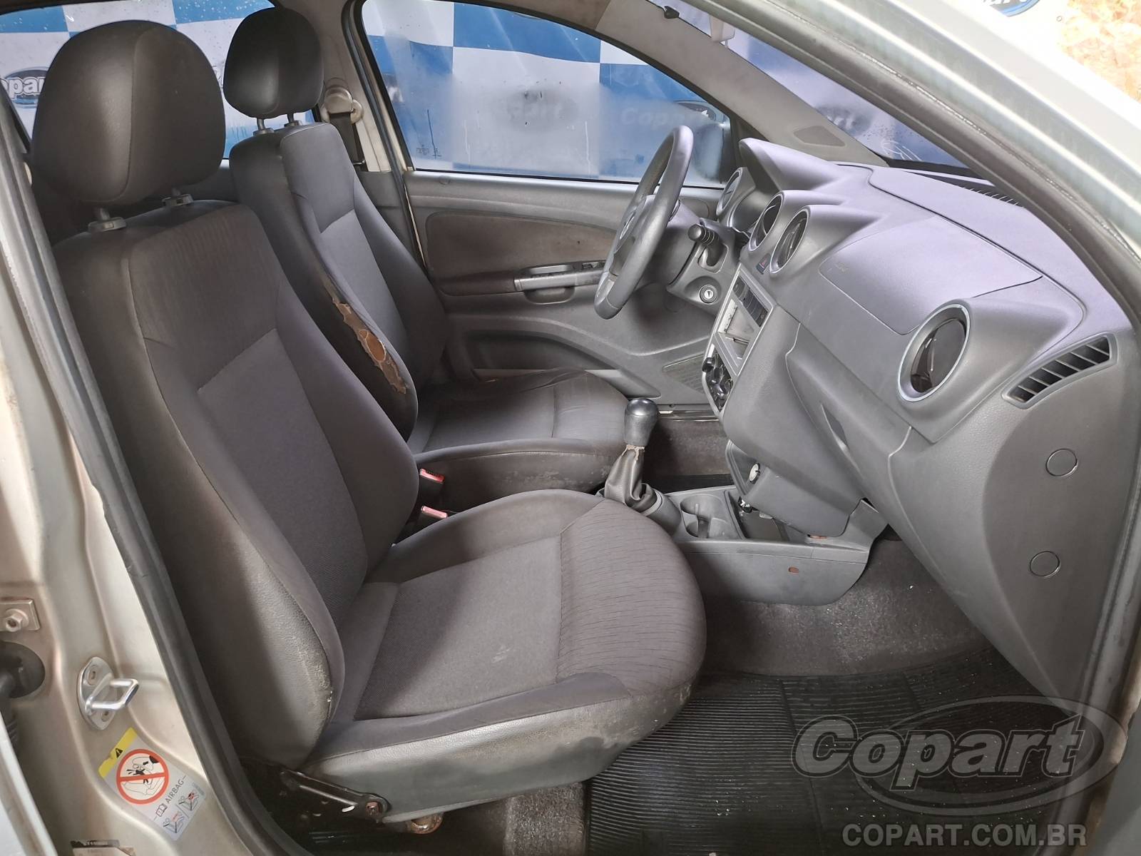 2014 VOLKSWAGEN VOYAGE — foto 5 de 12