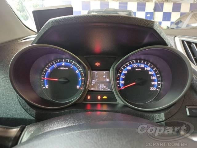 2014 HYUNDAI HB20S 