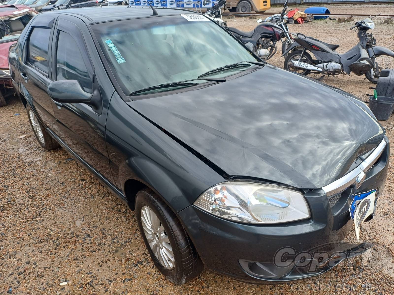 Veículo Fiat Siena Fiat Siena EL 1.0 2013 Colisão Pequena Monta 2013 em leilão
