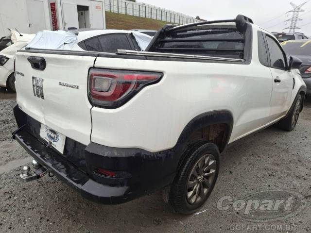 2022 FIAT STRADA 