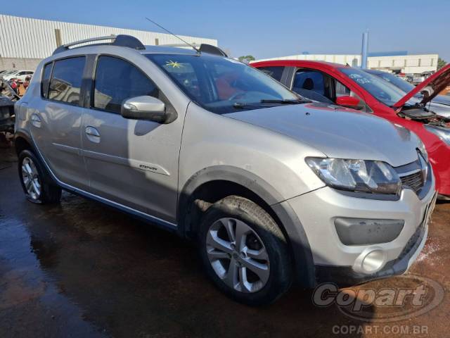 2017 RENAULT SANDERO 